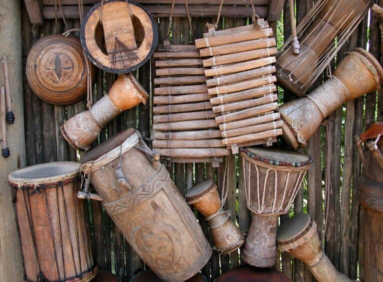 saudi arabia traditional music instrument